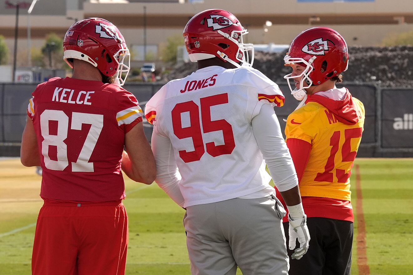 What Will the Chiefs Legends Look Like in 2065? One Viral AI Image Has...