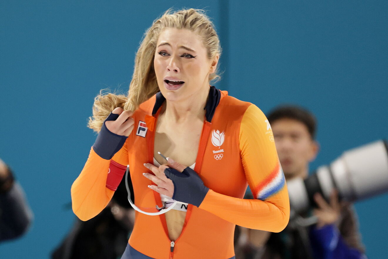 Jutta Leerdam won gold for the Netherlands in the speed skating event...