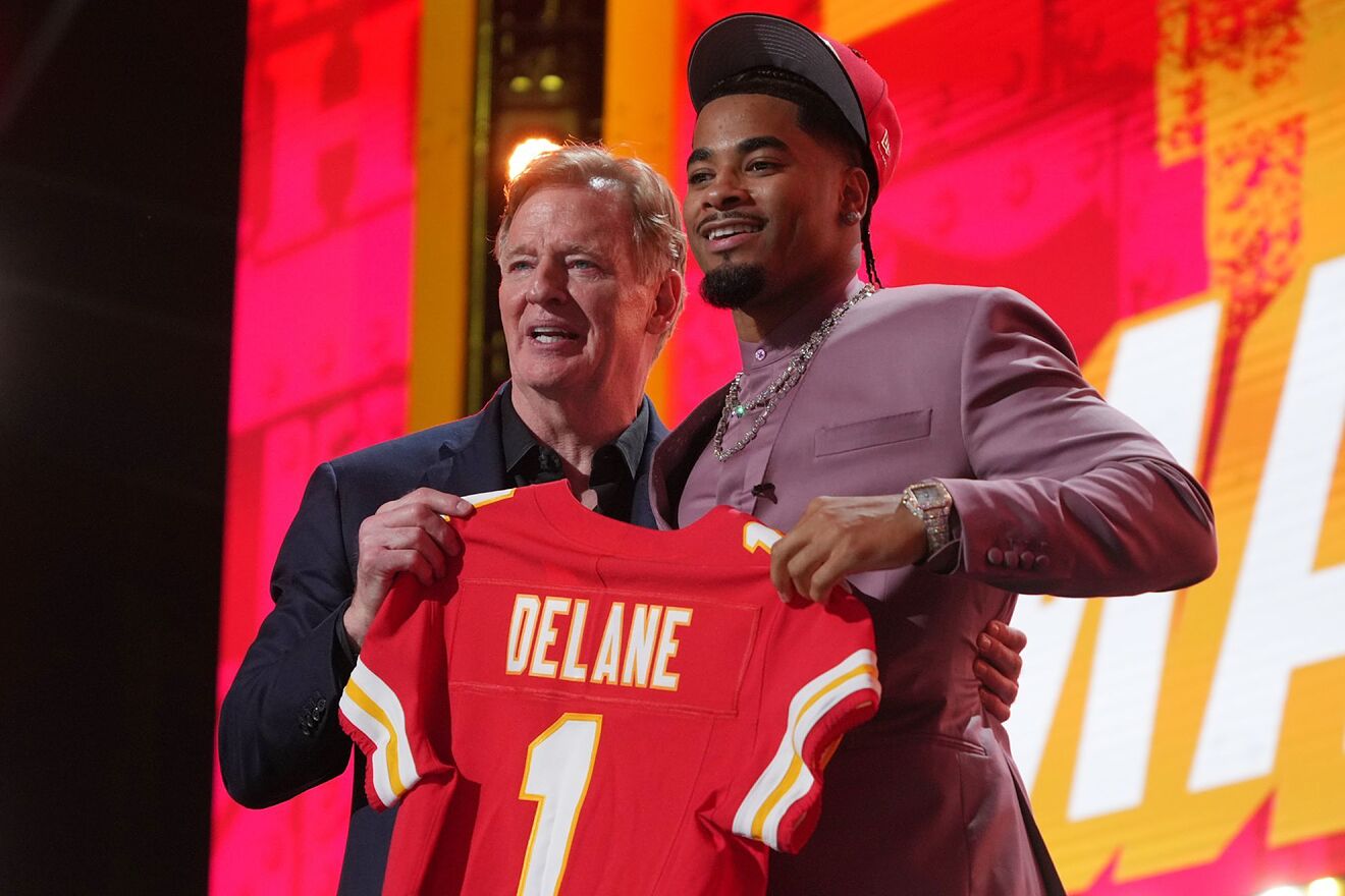 LSU defensive back Mansoor Delane, right, poses with NFL Commissioner...