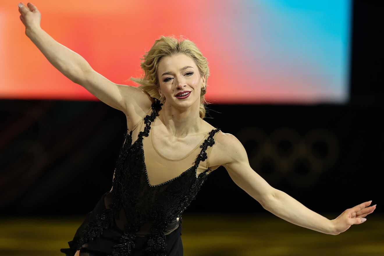 Amber Glenn's performance received praise from Kylie Kelce, wife of...