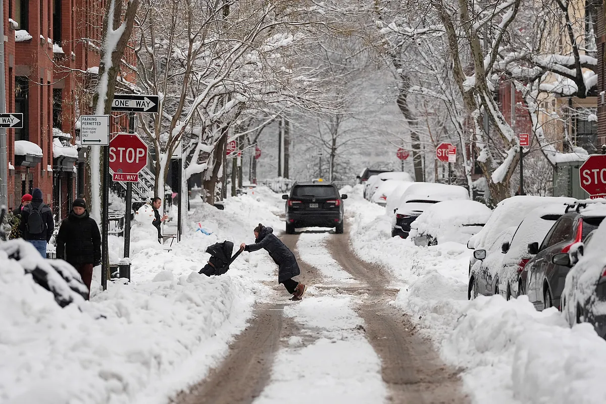 Be prepared! U.S. states prepare for record-breaking February warm-up