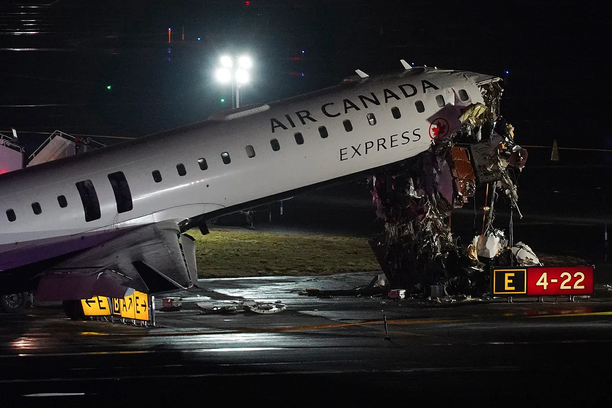 The heart-wrenching audio of the air traffic controller speaking to the fire truck moments before an Air Canada plane crashed into it at LaGuardia