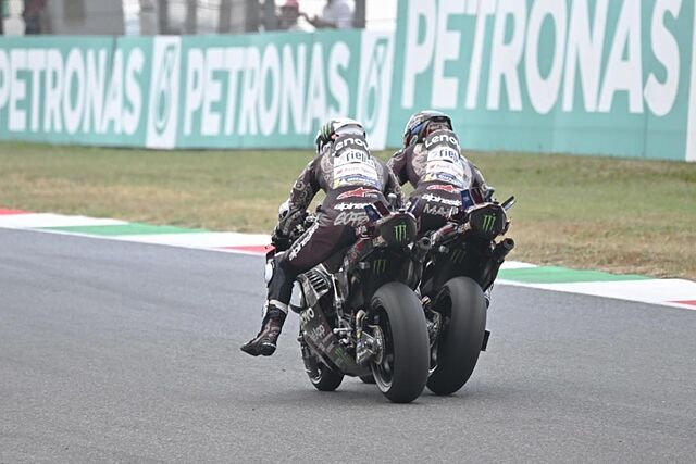 Pecco Bagnaia y Marc M�rquez, en paralelo.