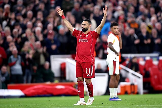 'Mo' Salah celebra su gol al Galatasaray.