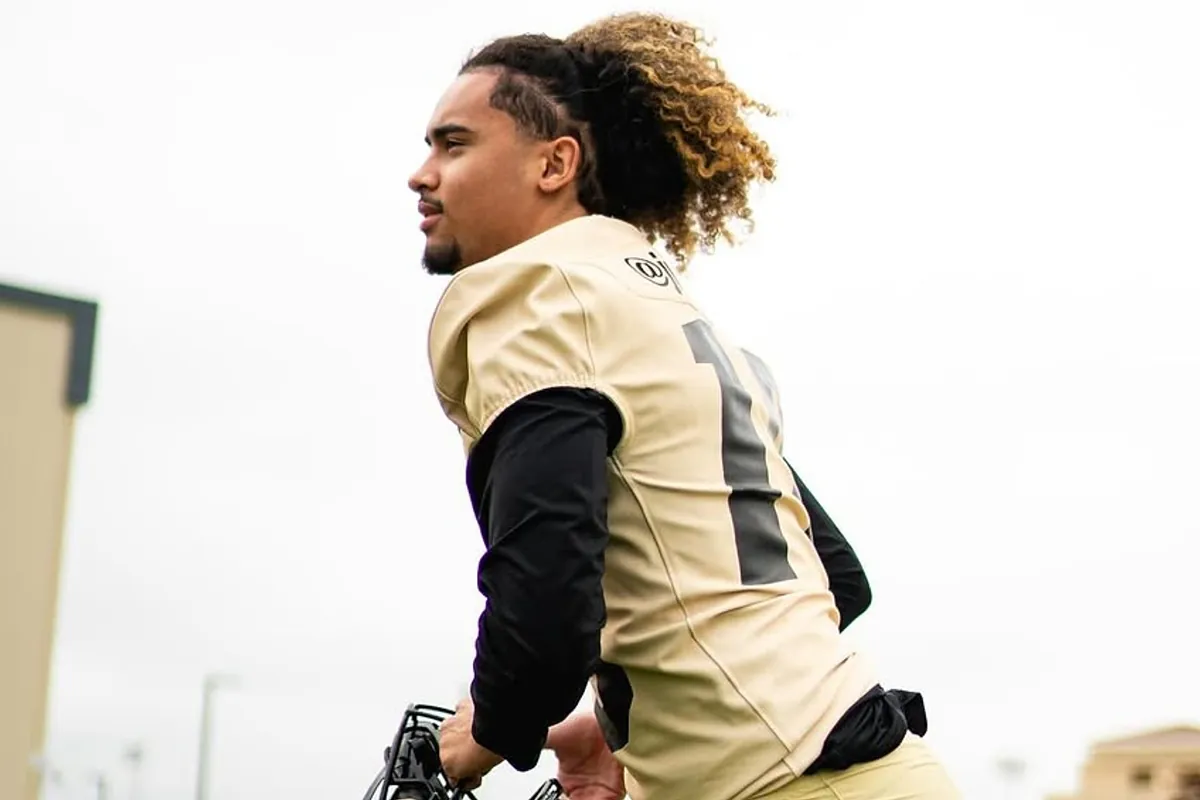 Julian "Juju" Lewis 'gives up' his vacation to prove to Deion Sanders that he can be like Shedeur Sanders