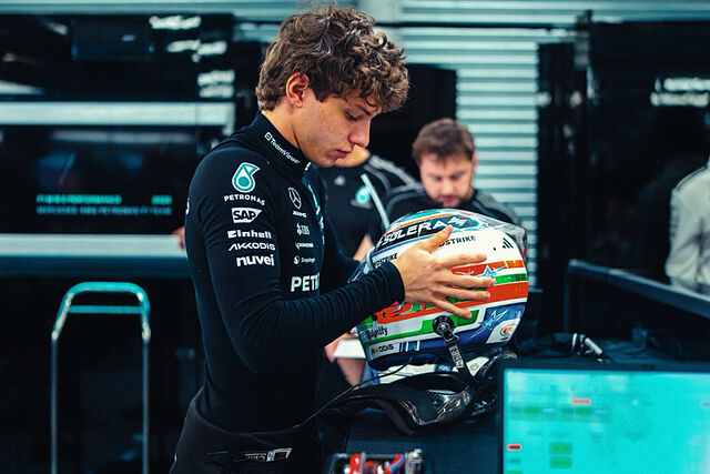 Andrea Kimi Antonelli, con su casco.