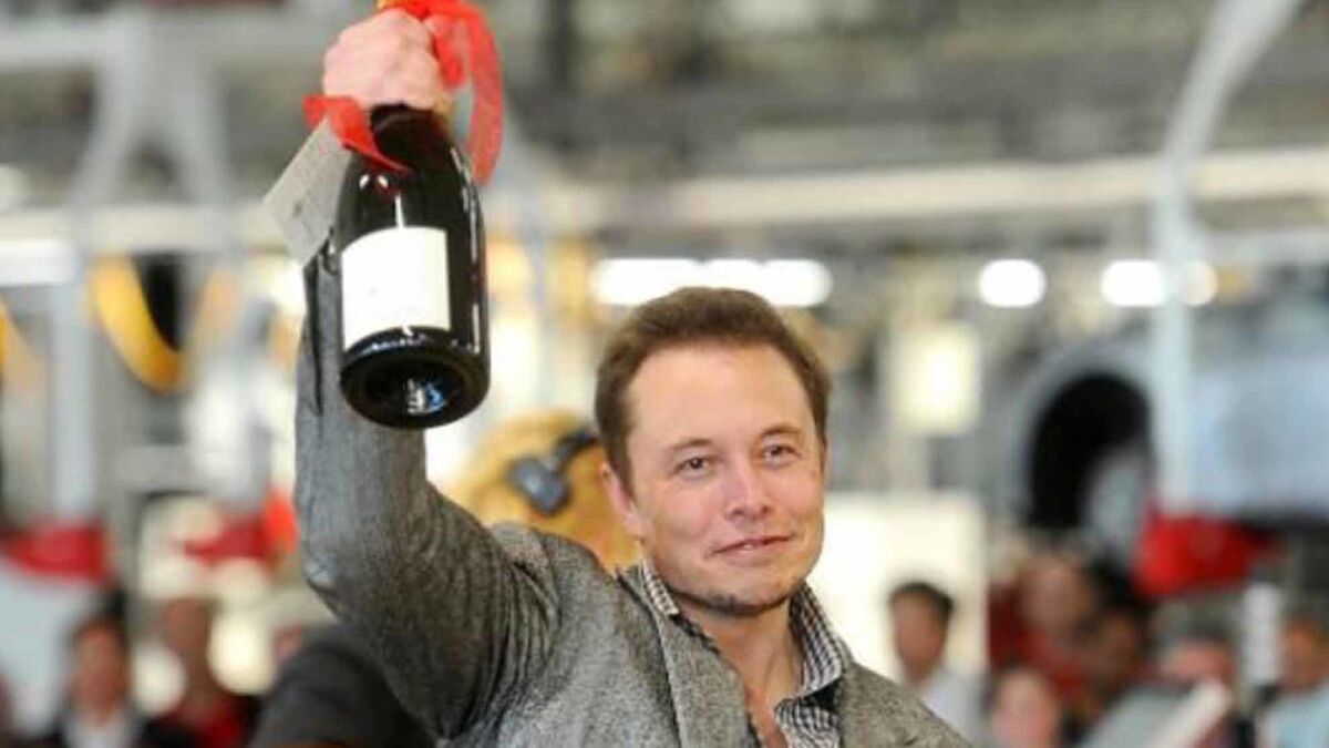 Elon Musk buys Twitter: How it will change, according to its new