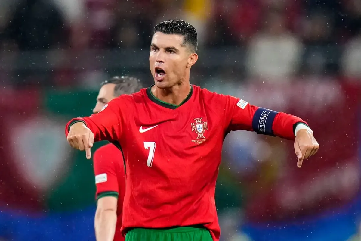 "Time to pack it in": Cristiano Ronaldo urged to retire before it's too late