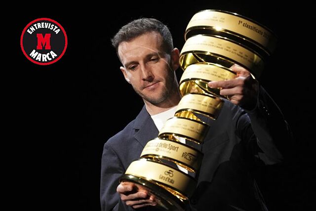 Simon Yates, en Roma el pasado lunes con el Senza Fine.