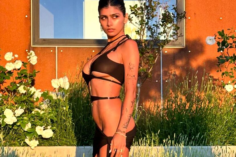 sexy lingerie legs Mia Khalifa White Lingerie Photoshoot Patreon Set Leaked