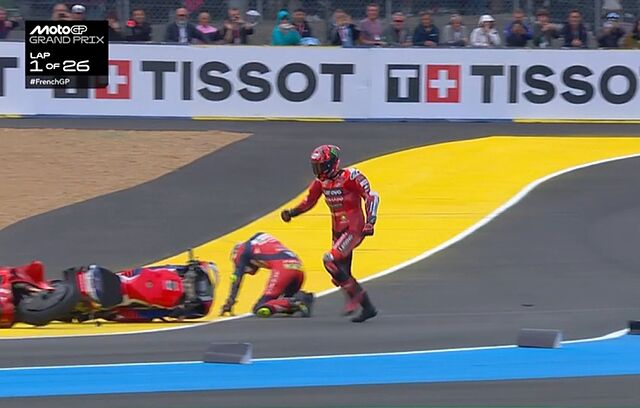 Bagnaia, despu�s de caerse en la primera vuelta en Le Mans-