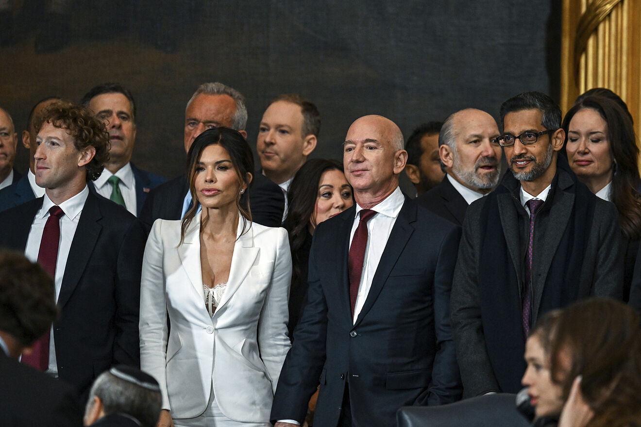 Mark Zuckerberg, from left, Lauren Sanchez, Jeff Bezos and Sundar...