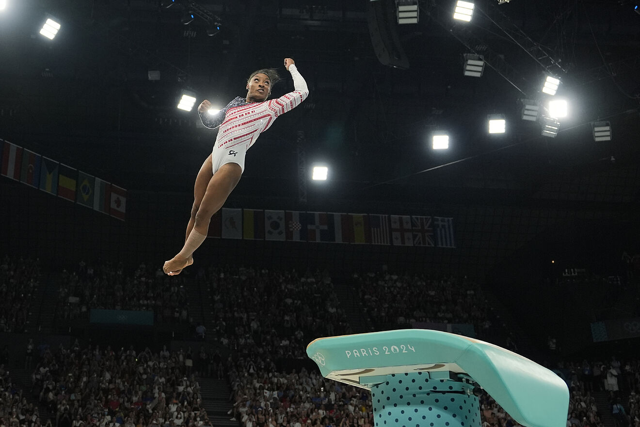 Biles in majestic action