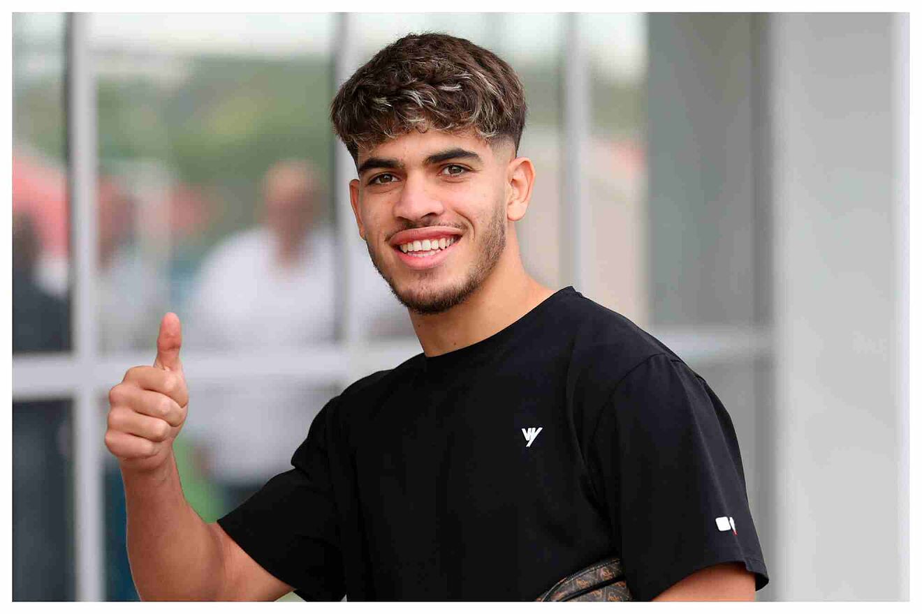 Abde hace o�dos sordos a las ofertas de la Premier