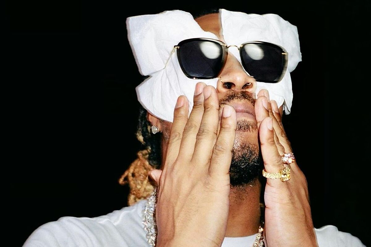 Rapper Future comes clean and says he wants to be considered as a role ...
