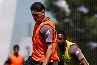 Valverde, en el entrenamiento de esta ma�ana en Valdebebas.