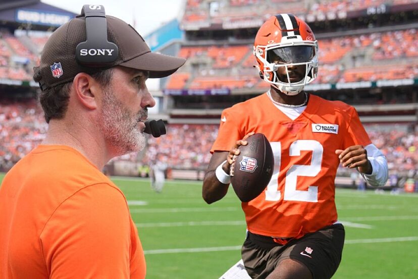 The Cleveland Browns locker room wants Shedeur Sanders; strong revelation  puts Kevin Stefanski's job as Head Coach in danger | Marca