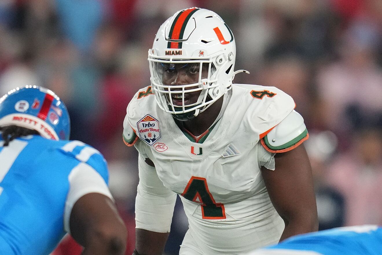Miami defensive lineman Rueben Bain Jr. (4) during the Fiesta Bowl...