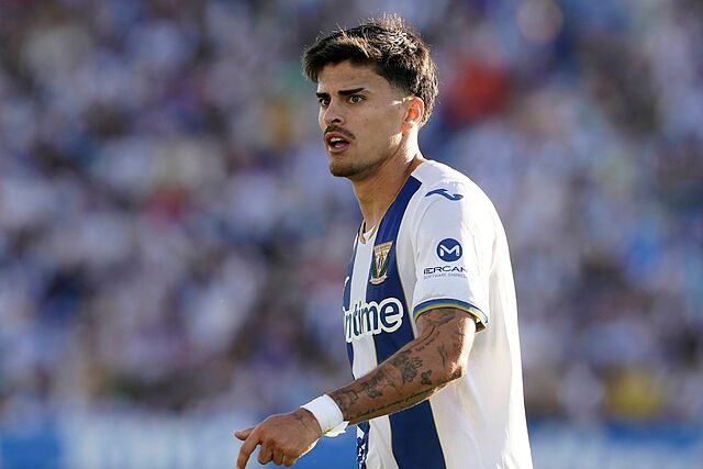 Juan Cruz, con el Legan�s.