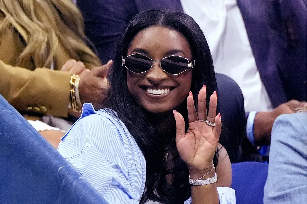 Simone Biles makes an incredible transformation that has fans and ...