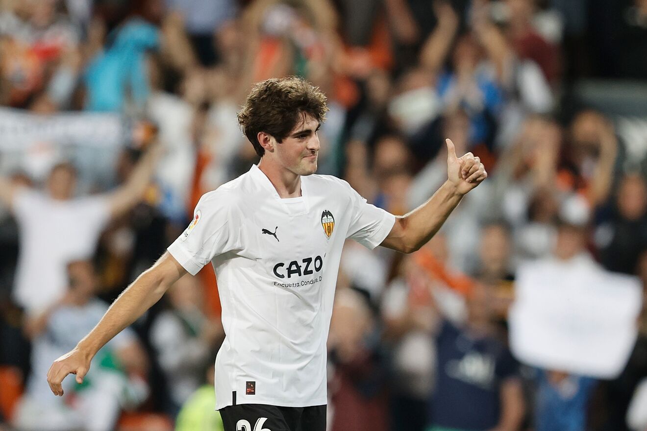 Valencia CF: La paradoja de Javi Guerra | Marca