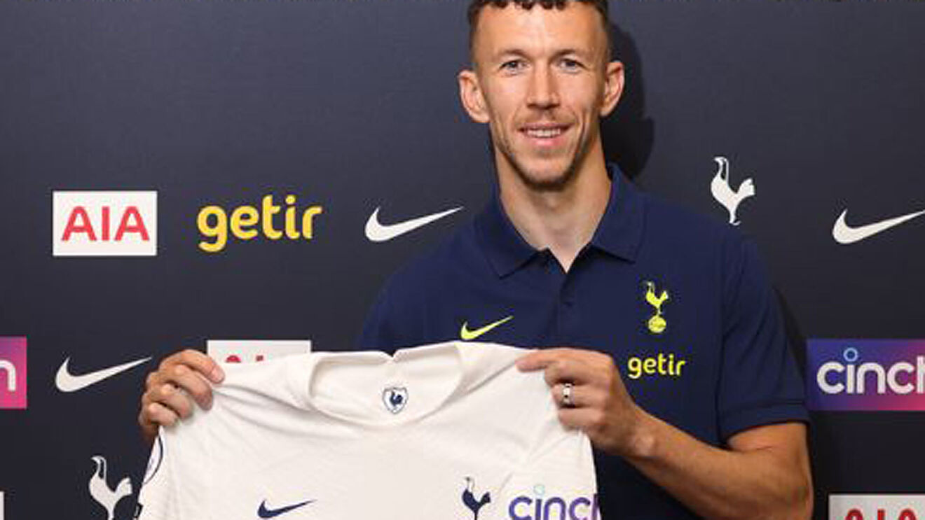 Perisic, con el Tottenham.