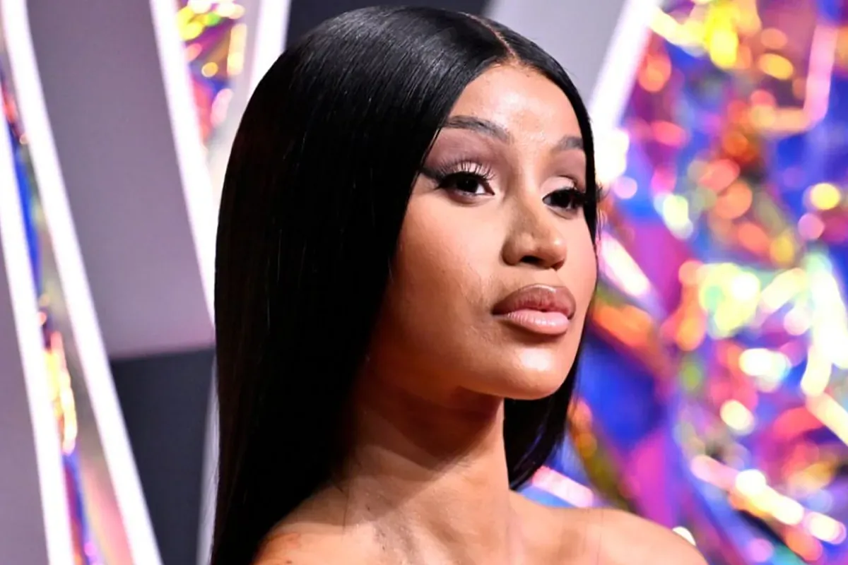 Cardi B blasts ESPN analysts for doubting the Patriots against the Texans
