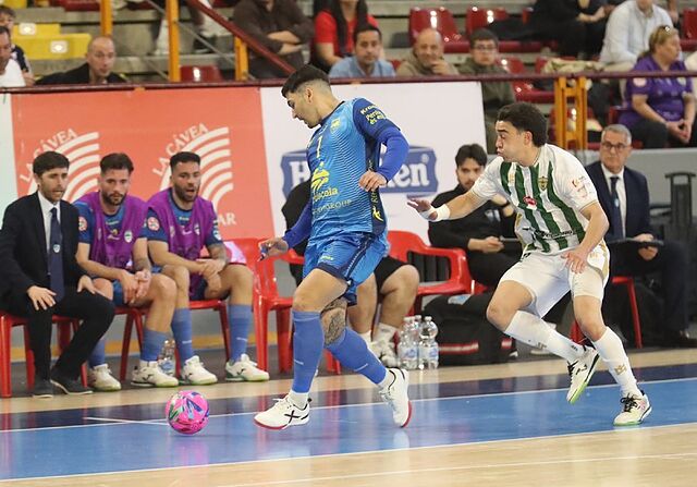 Matheus Ferreira protege ante Murilo Duarte