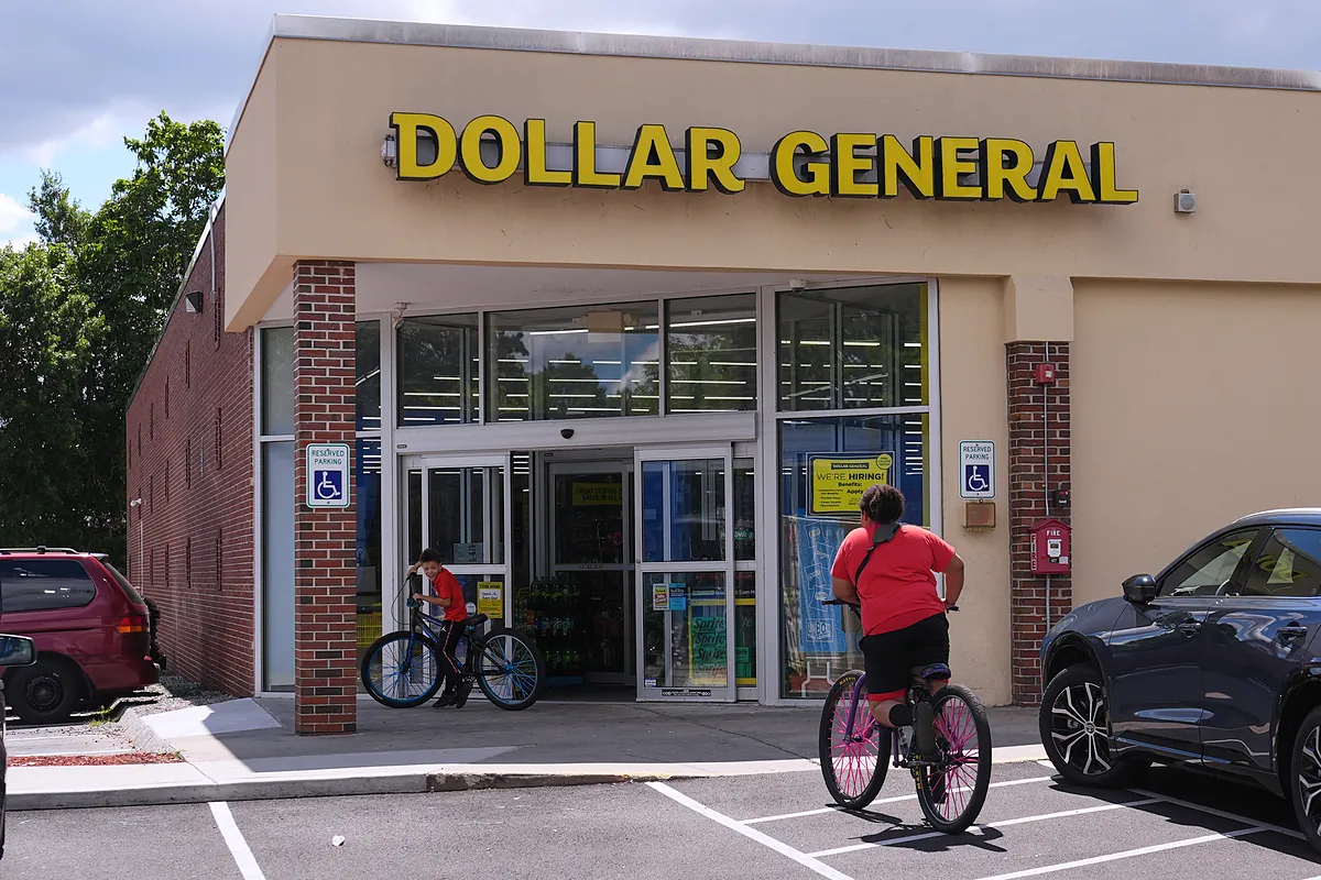If you are a Dollar General customer, how much could you receive in the $15 million settlement?