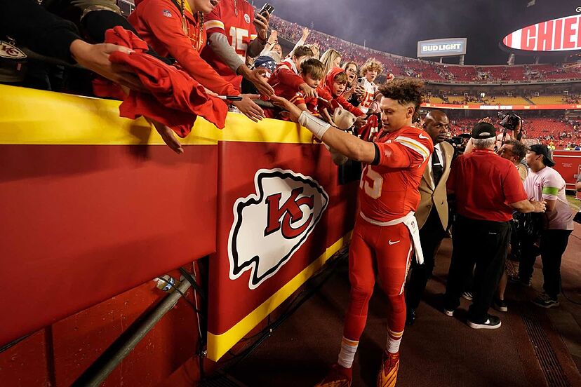 Patrick Mahomes made Christmas wishes come true with heartwarming gesture  to Chiefs fans in New England | Marca