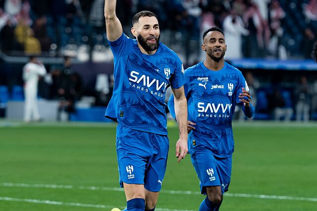 Benzema celebra el gol del 1-0.