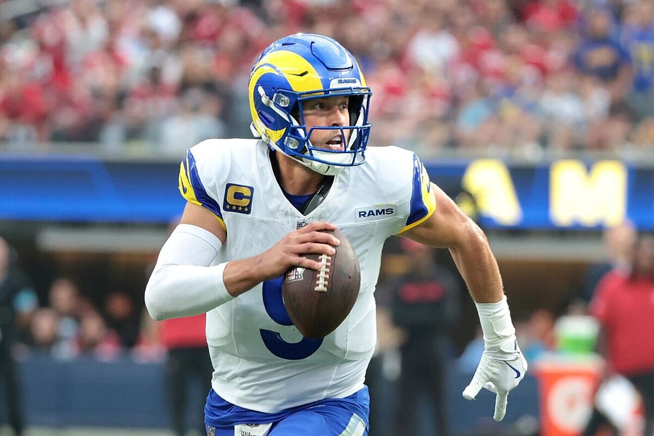 Rams facing questions at quarterback as Stafford battles back injury