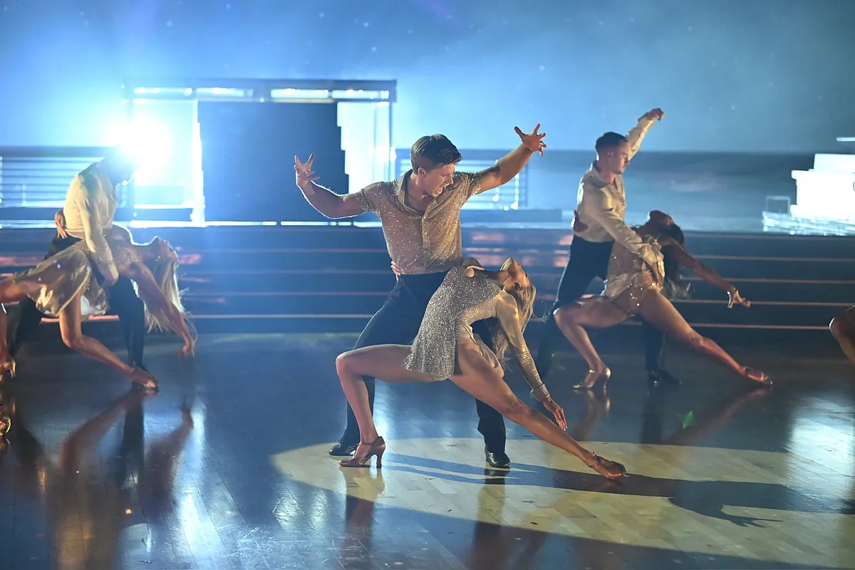 Dancing With the Stars Winners List: All 34 Mirrorball Trophy champions