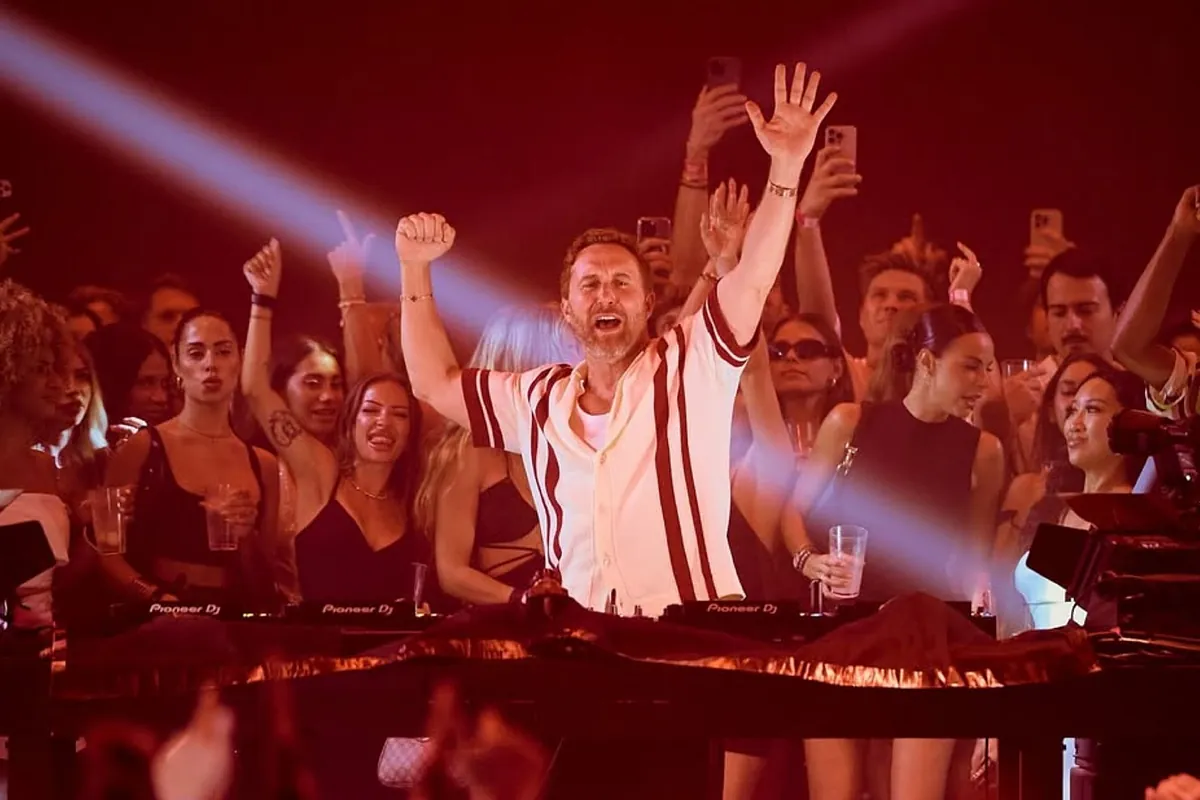 David Guetta unexpectedly realizes that his daughter is in the Coachella crowd