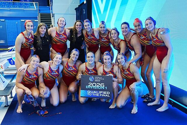 Espa�a celebra su clasificaci�n para la Superfinal