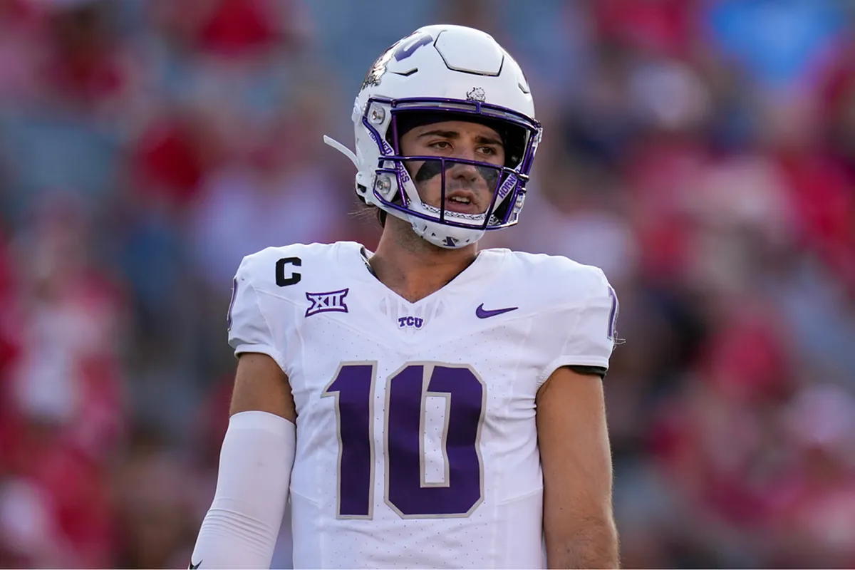 Josh Hoover takes on the pressure of replacing Fernando Mendoza at Indiana: "I'm going to be myself"