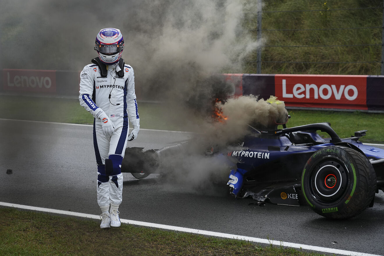 Logan Sargeant's Williams destroyed after dramatic crash in Dutch GP practice