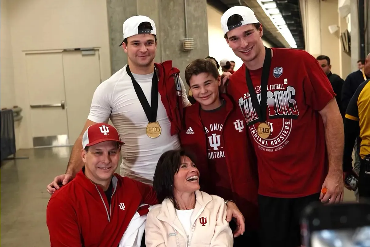 Fernando Mendoza's 14-year-old brother, Max, will not be playing football and is starting a 'new job'