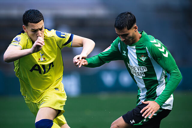 El Betis golea al Tottenham en la Youth League