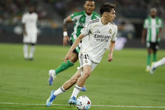Thiago Pitarch, en el Betis-Real Madrid de la �ltima jornada de Liga.