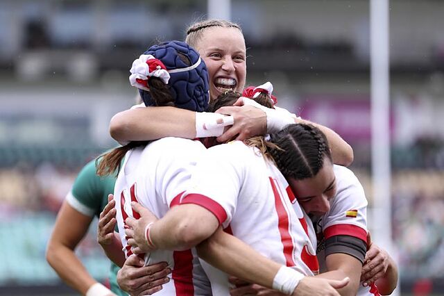 La selecci�n espa�ola celebra uno de los ensayos conseguidos ante Irlanda