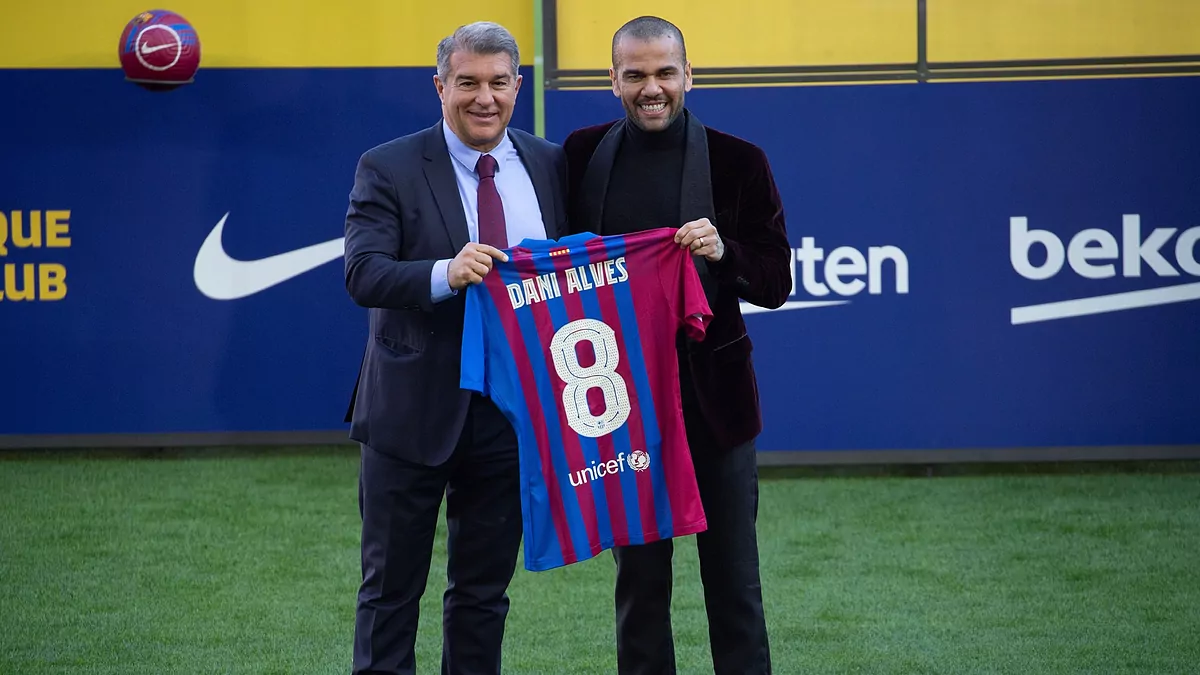 Barcelona: Dani Alves: I'm here to fight, I'm not here to pass
