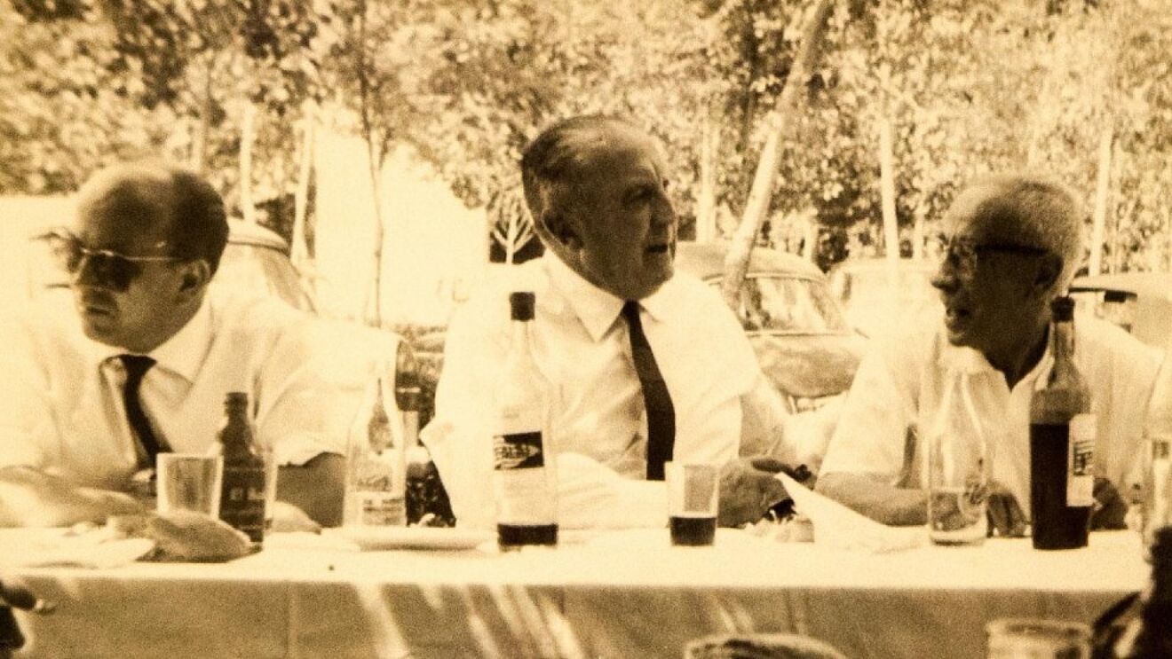 Comida de aniversario de la pe�a con Santiago Bernab�u en el centro