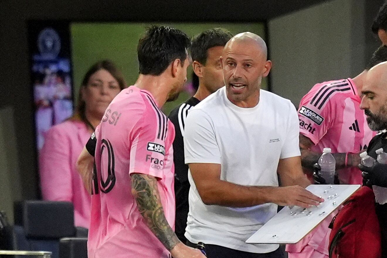 Javier Mascherano's words gave Leo Messi fans hope for his presence at...