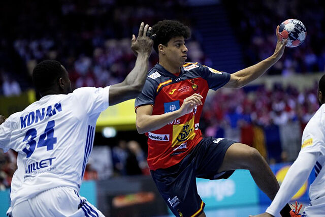 Marcos Fis, en el partido de Espa�a contra Francia en el Europeo.