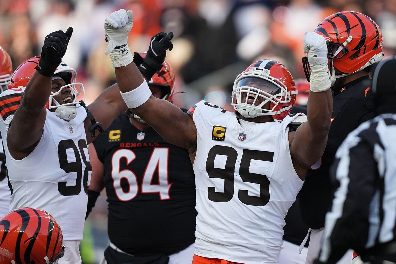 Myles Garrett celebrates a sack against the Cincinnati Bengals.