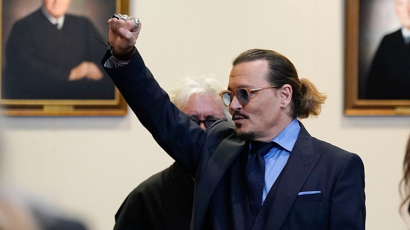Johnny Depp asks fans to pay attention to his message regarding his ...