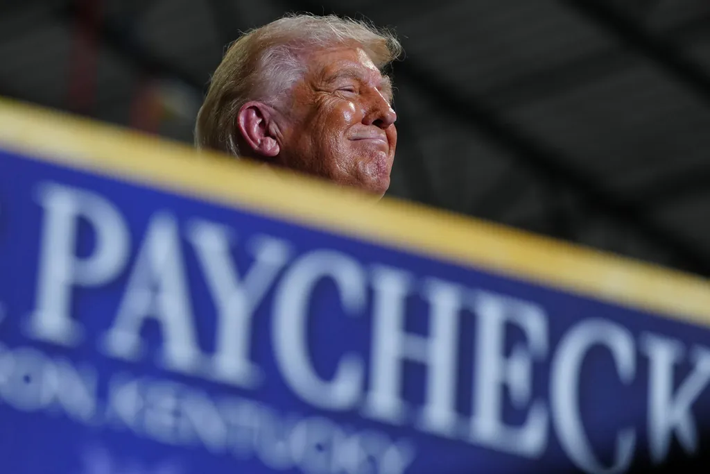 Trump recommends Iran's national team not to go to the World Cup "for their own safety"