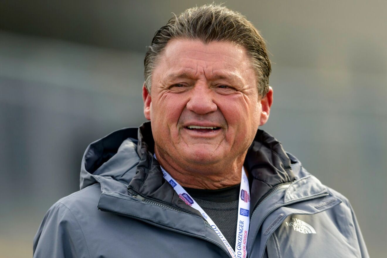 Ex LSU coach Ed Orgeron was seen on vacation with his fiancee