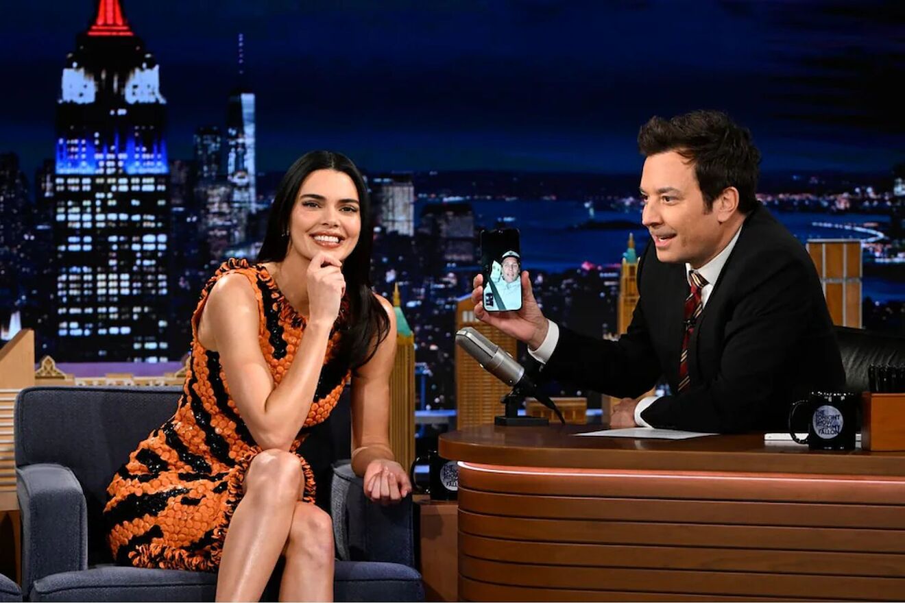 Kendall Jenner calls Tom Brady on the Tonight Show